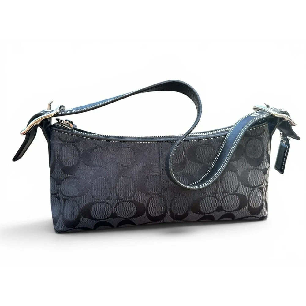 Coach Vintage Y2K 8K01 Hamptons Signature Soft East West Demi Baguette Black